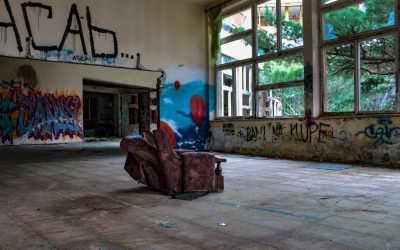 When to Contact Lawyers for Unsafe Living Conditions